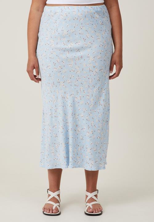 Cotton On - Plus bloom maxi slip skirt - martha ditsy coastal blue