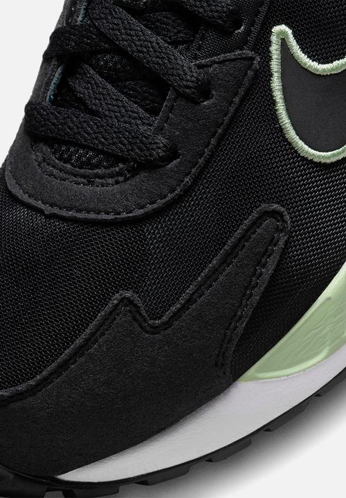 Nike - Air Max Solo