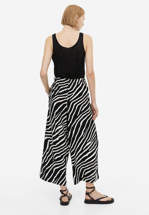 H&M - Cropped pull-on trousers - black zebra print