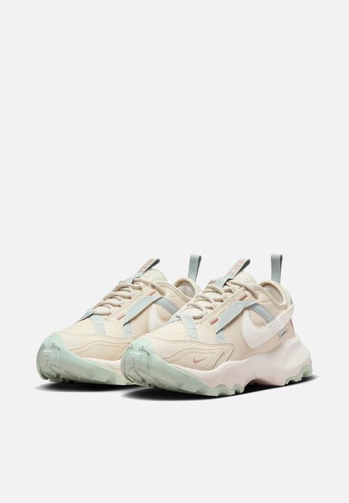 Nike - TC 7900