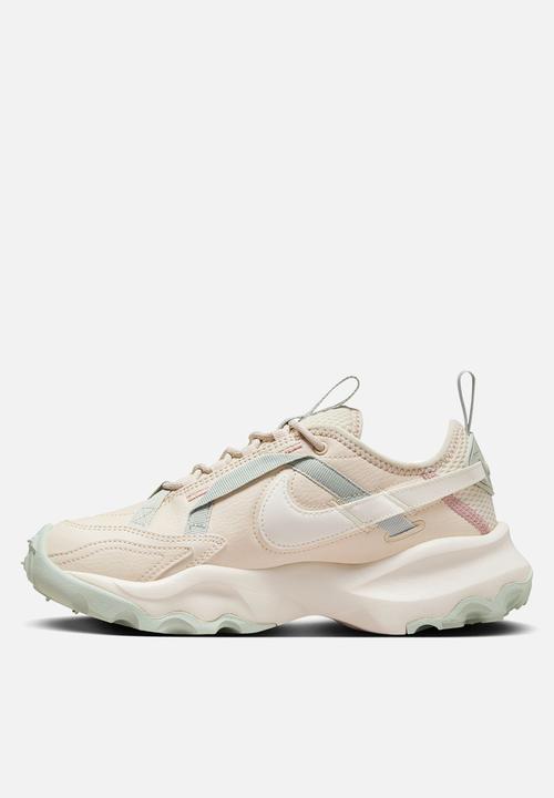Nike - TC 7900