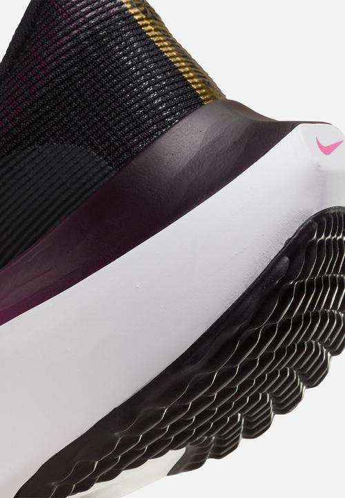 Nike - Zoom Fly 5