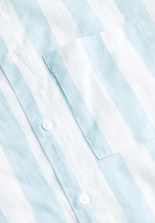 H&M - Cotton shirt regular fit - light blue striped