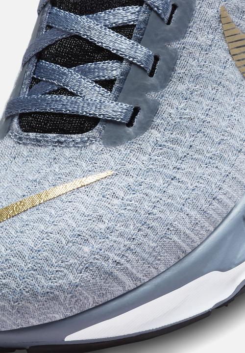 Nike - Invincible 3