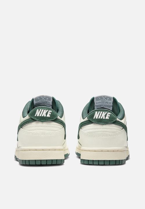 Nike - Dunk low