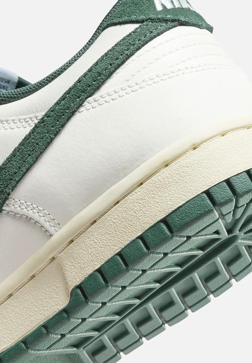 Nike - Dunk low