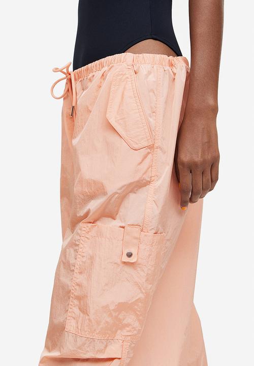 H&M - Nylon parachute trousers - apricot