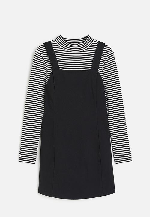 H&M - 2-Piece pinafore dress set - black striped