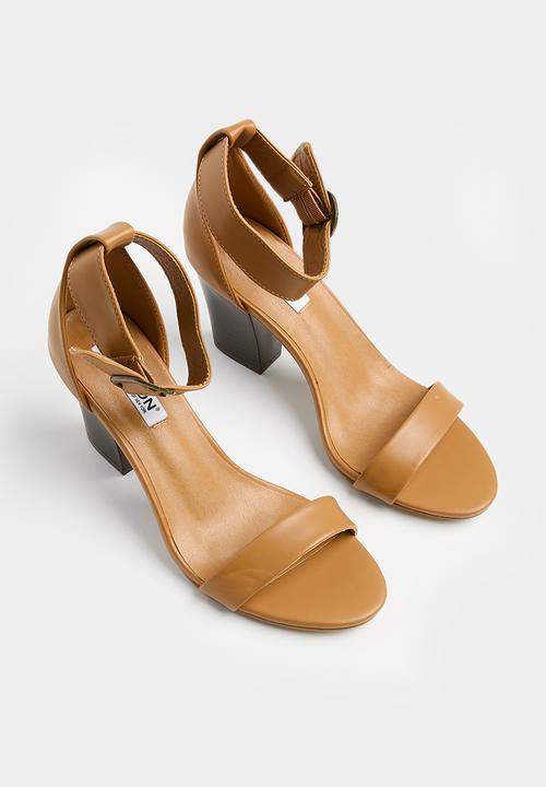 Madison® - Allan 2 ankle strap block heel sandal - light tan