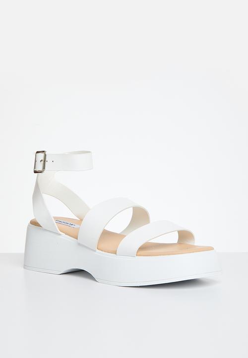 Madison® - Hannah flatform strap sandal - white