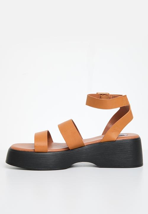 Madison® - Hannah flatform strap sandal - tan