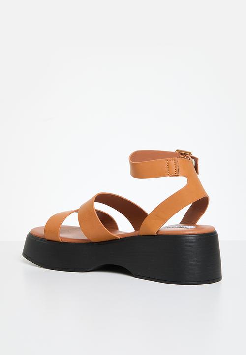 Madison® - Hannah flatform strap sandal - tan