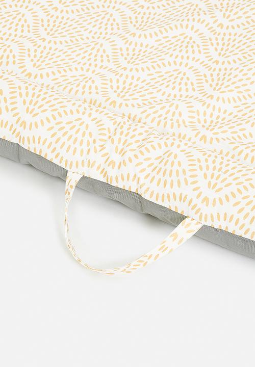 Sixth Floor - Wella playmat - mustard