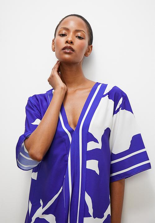 edit - Printed v neck shift dress - blue floral