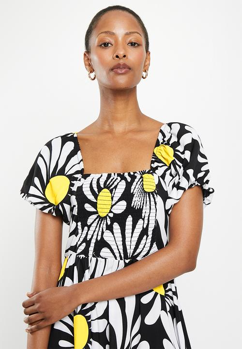 Me&B - The puff sleeve eva dress - floppy daisy
