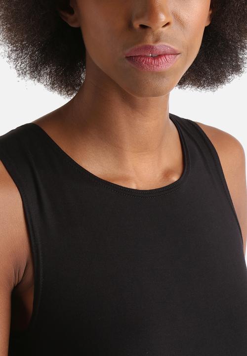 Influence. - Sleeveless Side Split Maxi Top