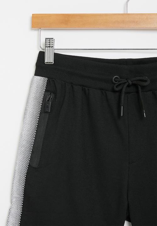 SOVIET - Boys track short - black