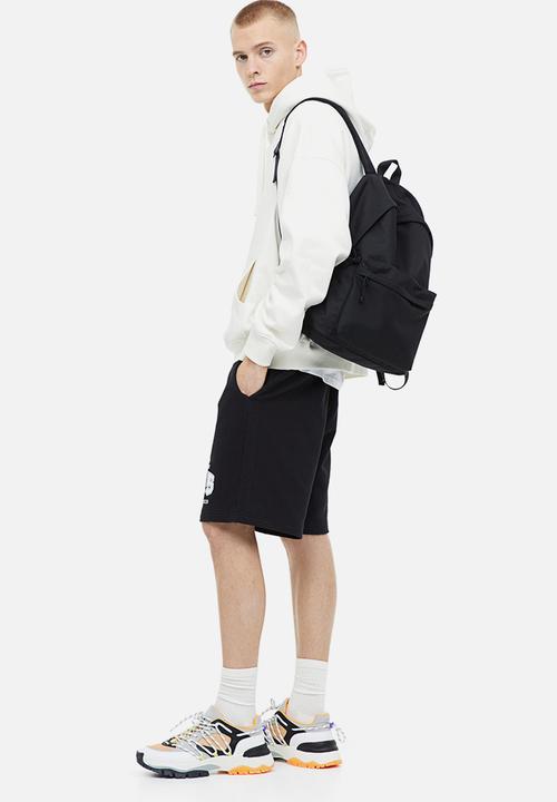 H&M - Relaxed fit printed sweatshorts - black 