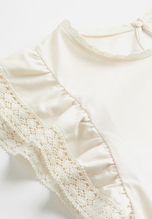H&M - Mama flutter-sleeved top - natural white