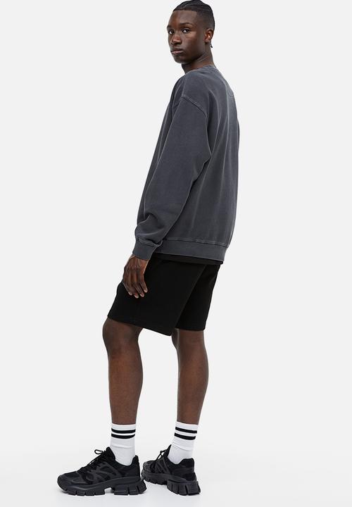 H&M - Regular fit sweatshorts - black