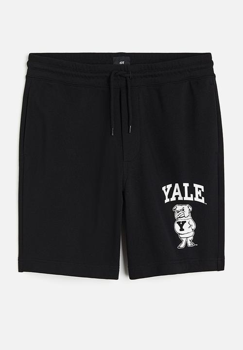H&M - Regular fit printed sweatshorts - black