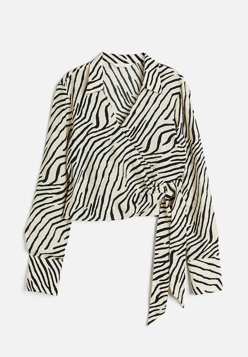 H&M - Cropped wrapover blouse - light beige zebra print