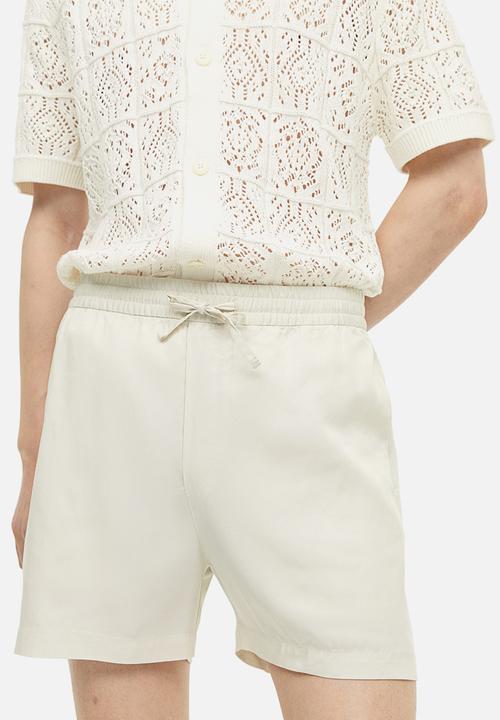 H&M - Regular fit lyocell shorts - light greige