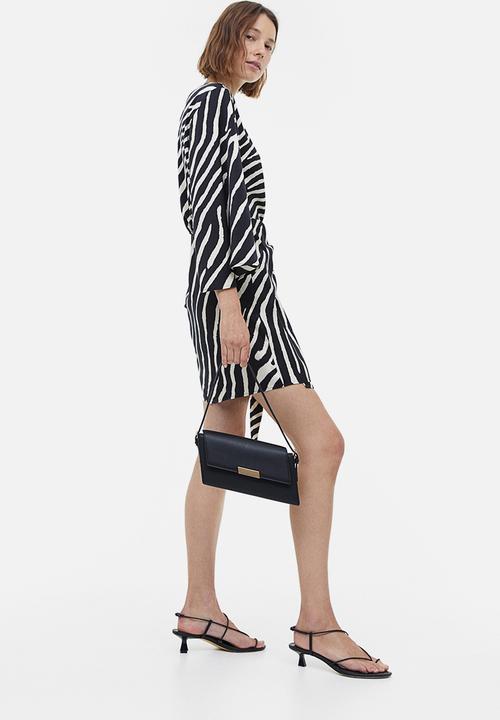 H&M - Satin wrap dress - black zebra print