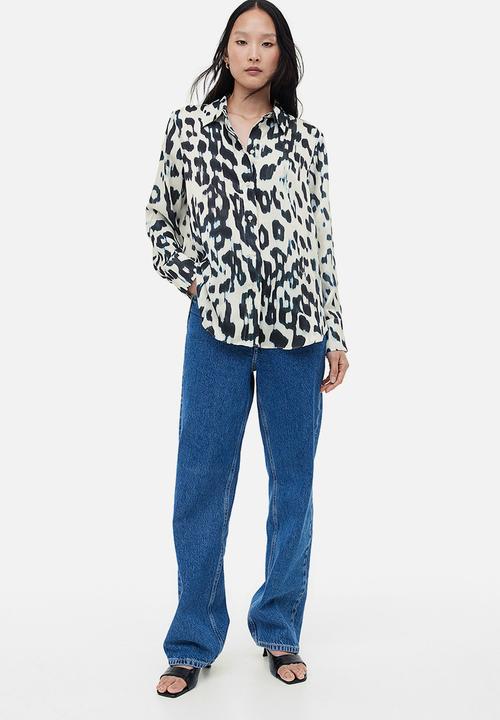 H&M - Pointed-collar shirt - cream & leopard print