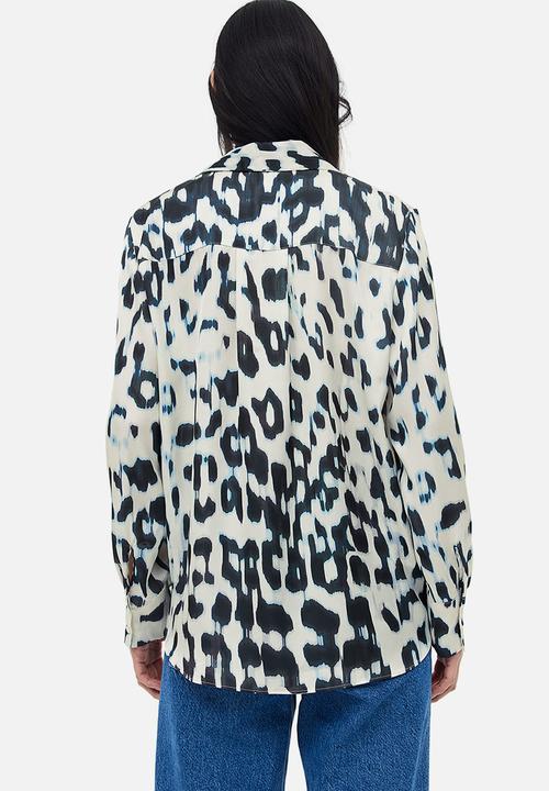 H&M - Pointed-collar shirt - cream & leopard print