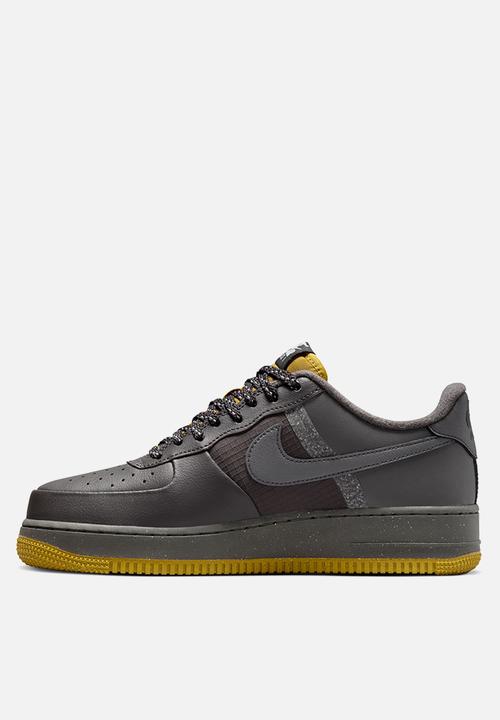 Nike - Air Force 1 '07 lv8