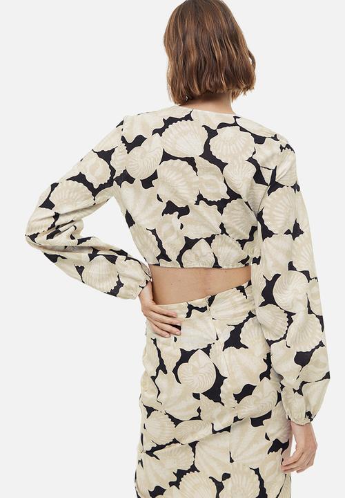H&M - Cropped linen-blend blouse - light beige seashells 