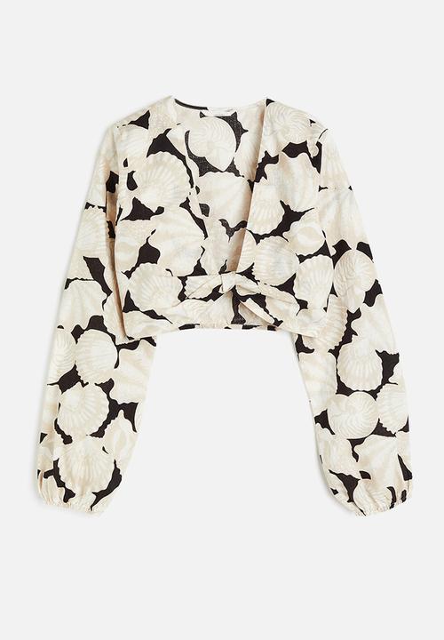 H&M - Cropped linen-blend blouse - light beige seashells 