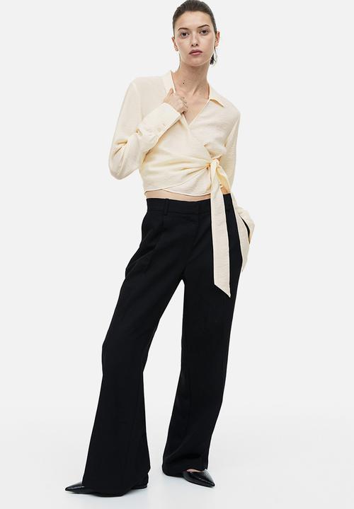 H&M - Cropped wrapover blouse - cream