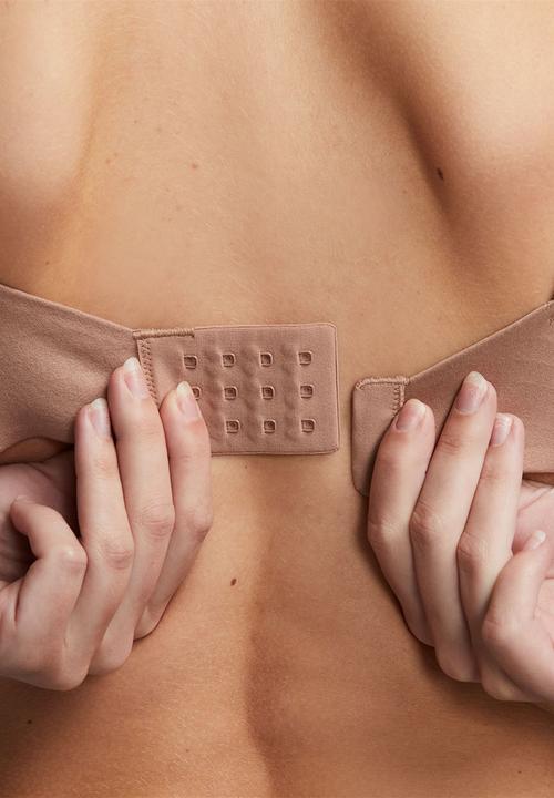 Nike - W Nk Alate minimalist bra - desert dust / white