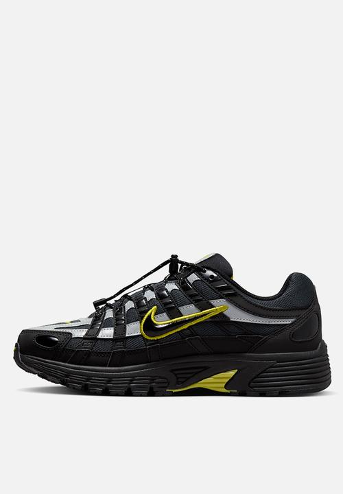 Nike - P-6000