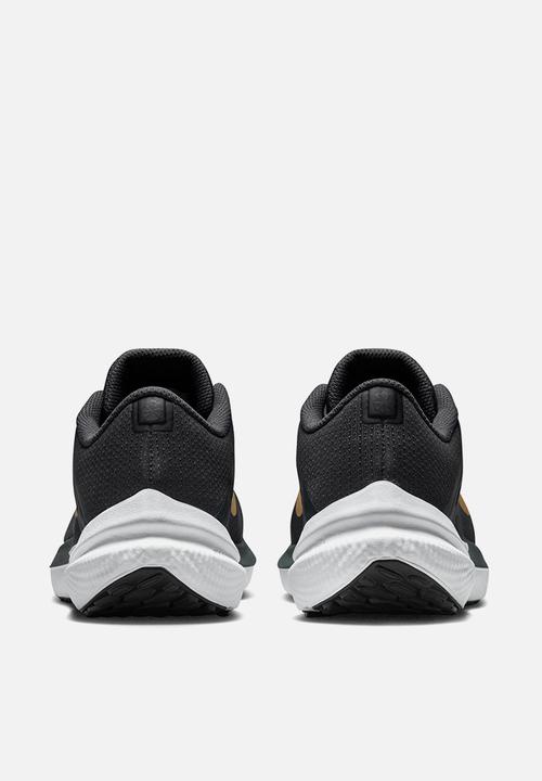Nike - Winflo 10