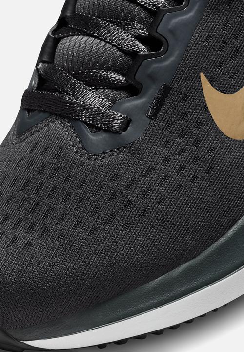 Nike - Winflo 10
