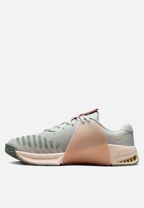 Nike - Metcon 9 - light silver/pale ivory-guava ice