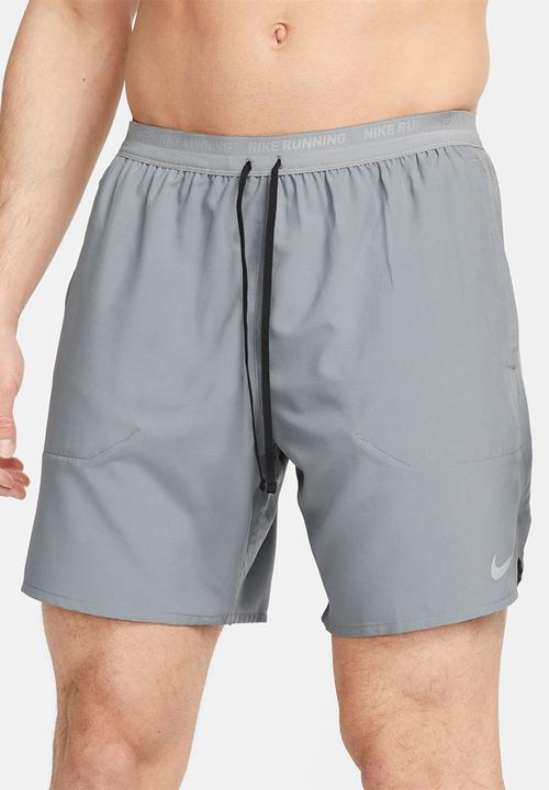 Nike - Nike dri-fit stride 7in bf short - grey 