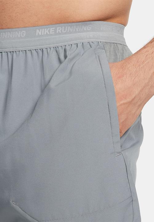 Nike - Nike dri-fit stride 7in bf short - grey 