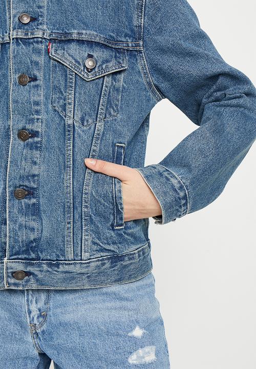 Levi’s® - Ex-boyfriend trucker za head above water - med indigo
