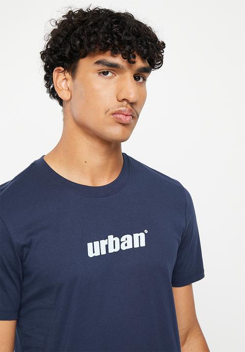 urban° - Mens Urban Core Large run stitch embrodiery tee  - black Iris