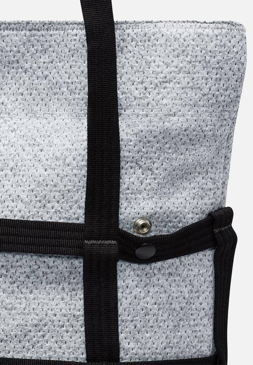 Nike - Forward tote bag - smoke grey/iron grey/summit white
