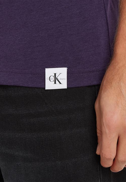 Calvin Klein - Logo tab tee - purple velvet
