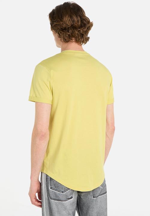 Calvin Klein - Badge round hem tee - yellow sand