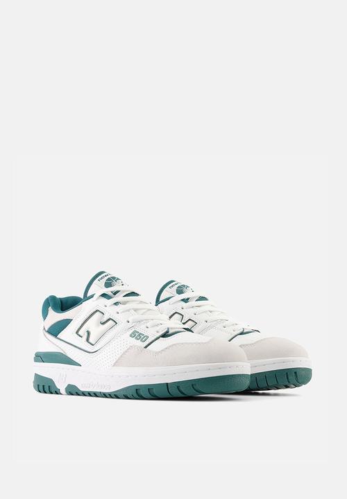 New Balance  - BB550