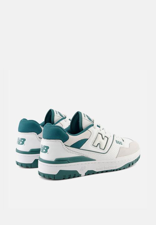 New Balance  - BB550