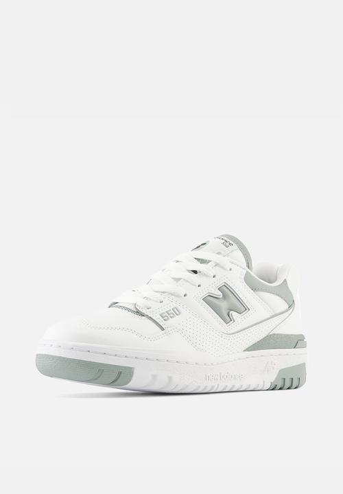 New Balance  - BB550