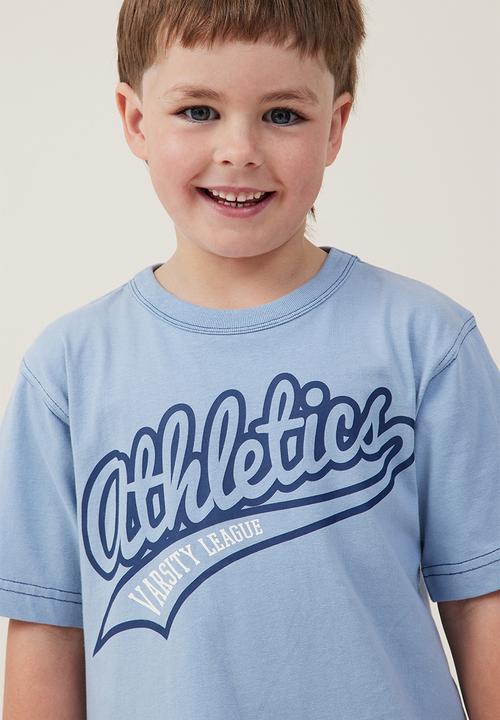 Cotton On - Jonny short sleeve print tee - dusty blue/athletics 12